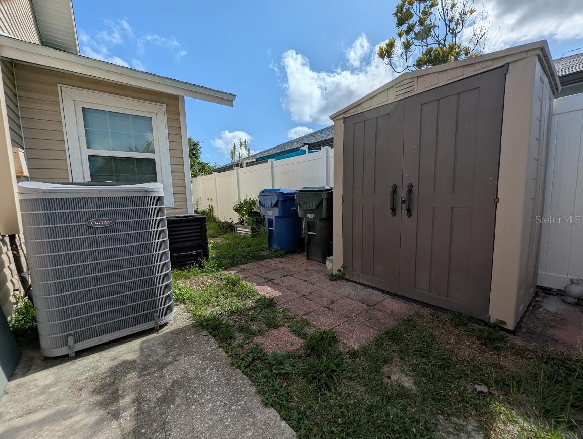 Listing photo id 19 for 2781 Whispering Drive N