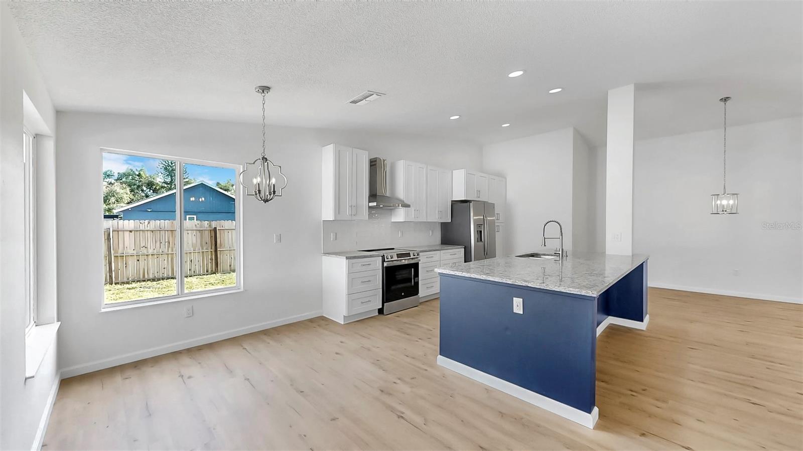 Image 18 of 32 For 5542 34th Court E