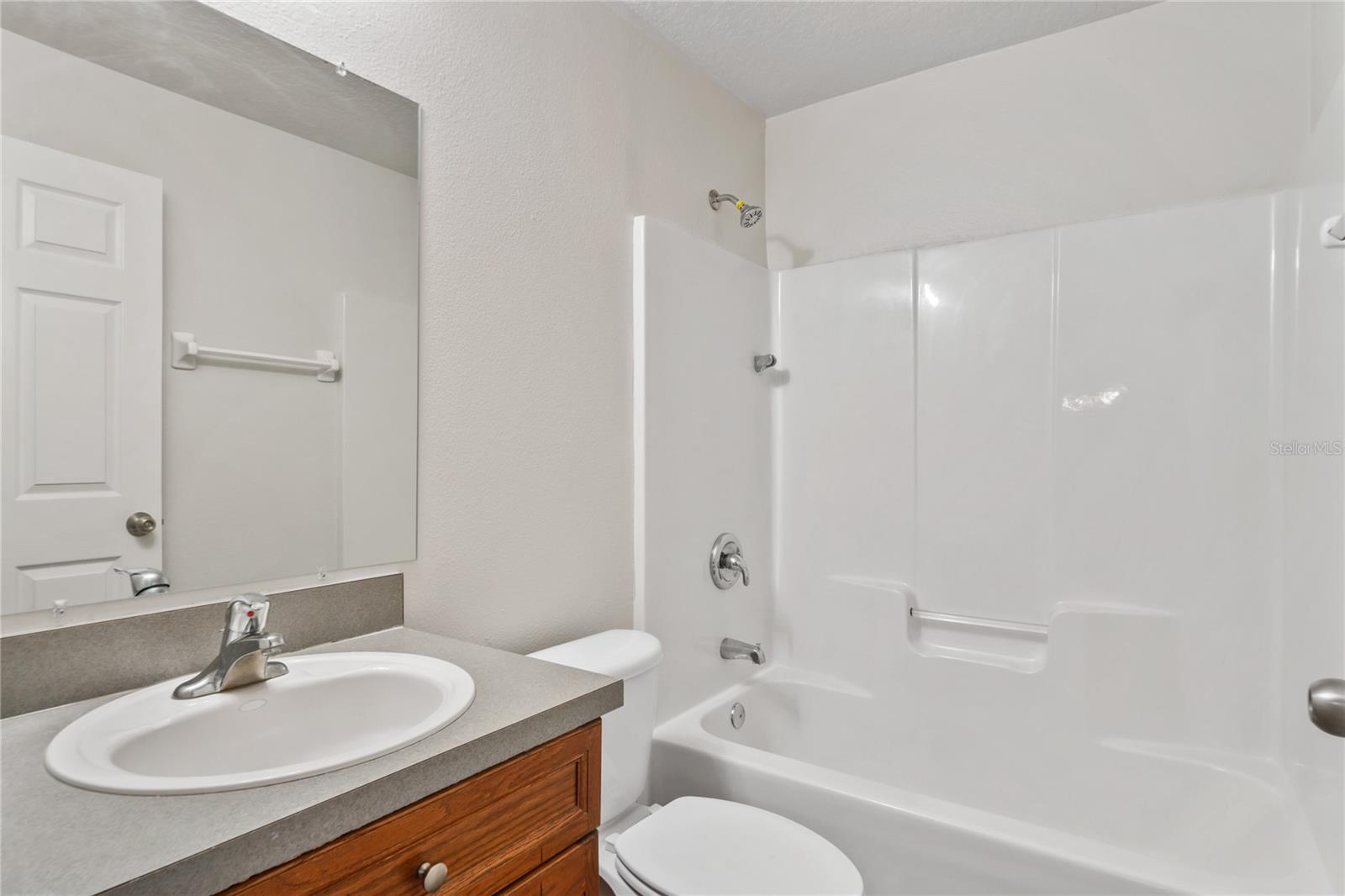 Image 17 of 26 For 340 Paradise Woods Place
