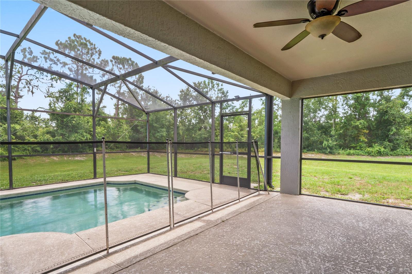 Image 23 of 26 For 340 Paradise Woods Place