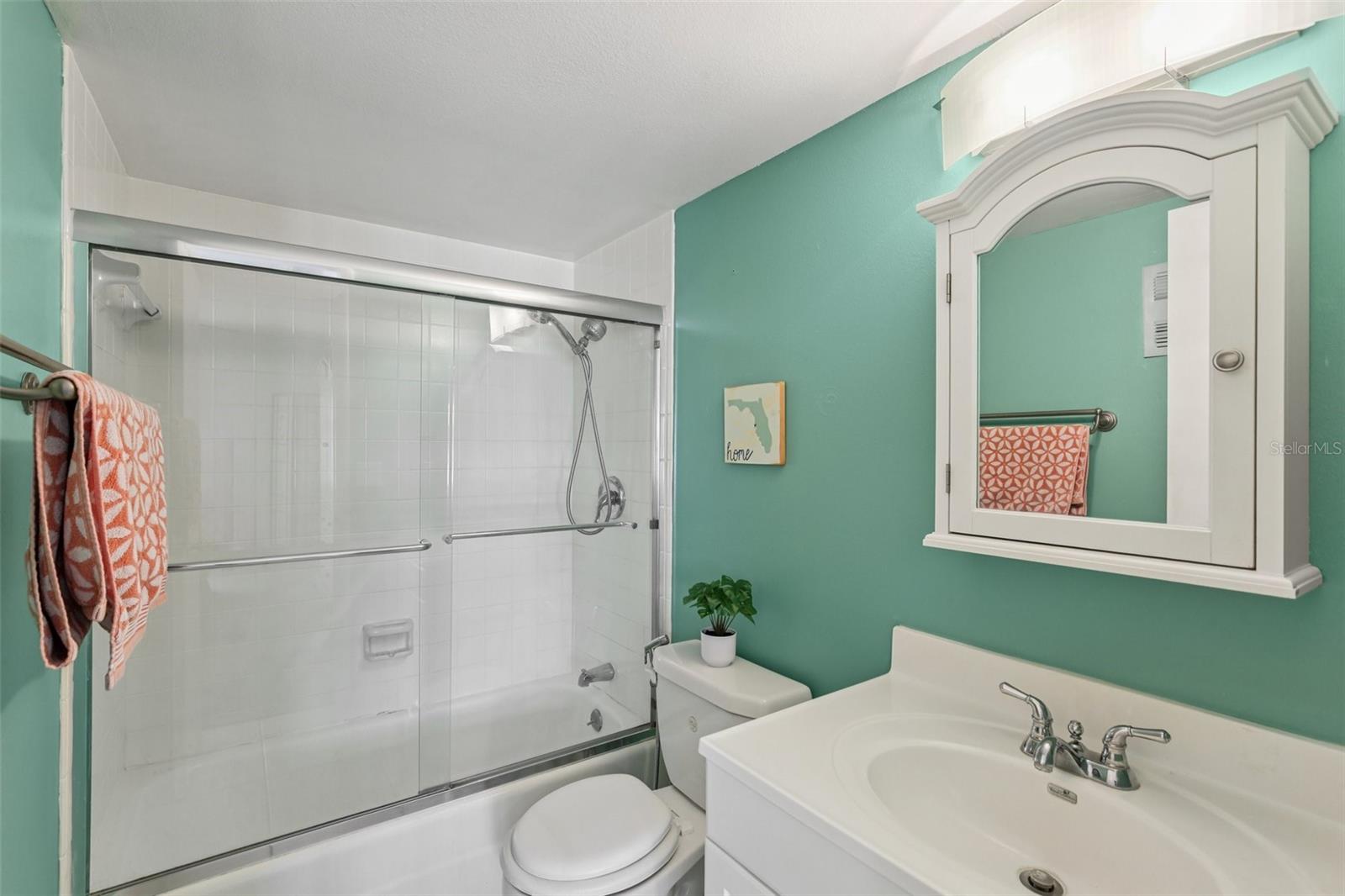 Image 14 of 23 For 14130 Rosemary Lane 3303