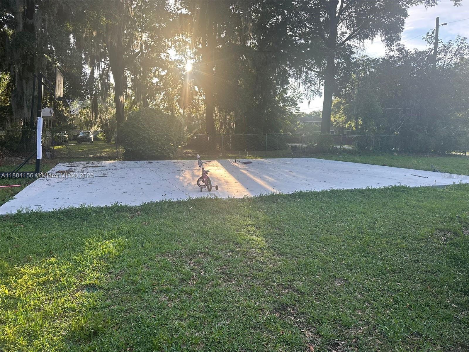 Image 6 of 10 For 800 Permento Avenue