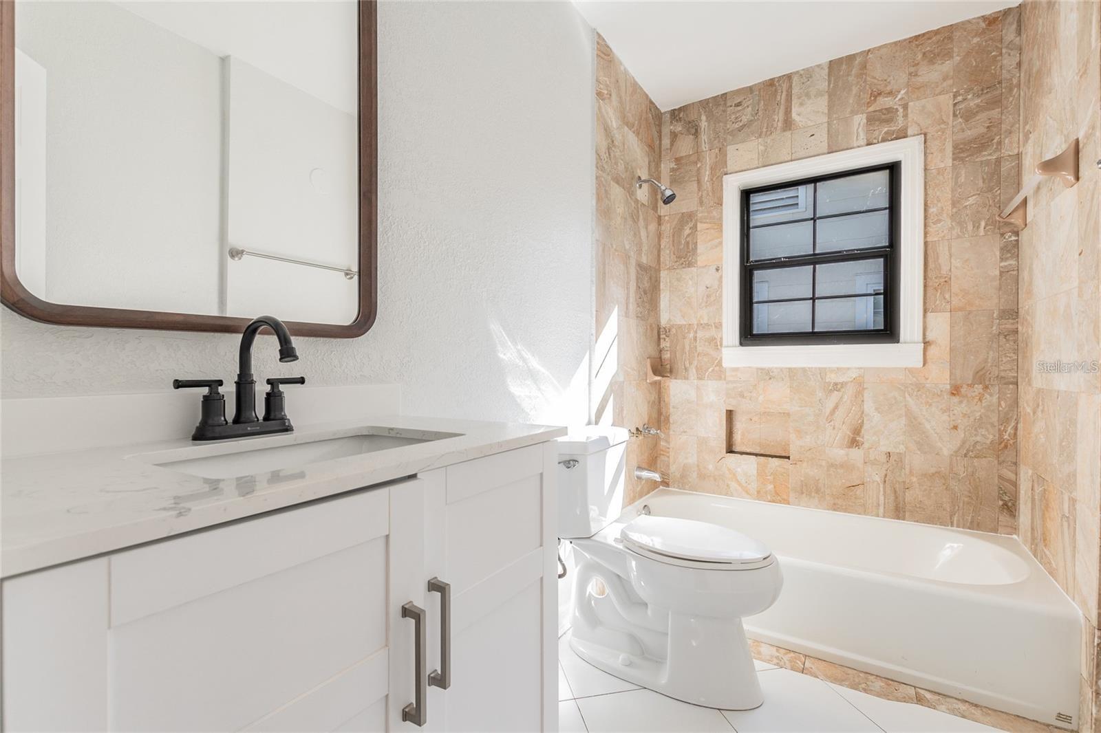 Image 21 of 23 For 1221 30th Avenue N