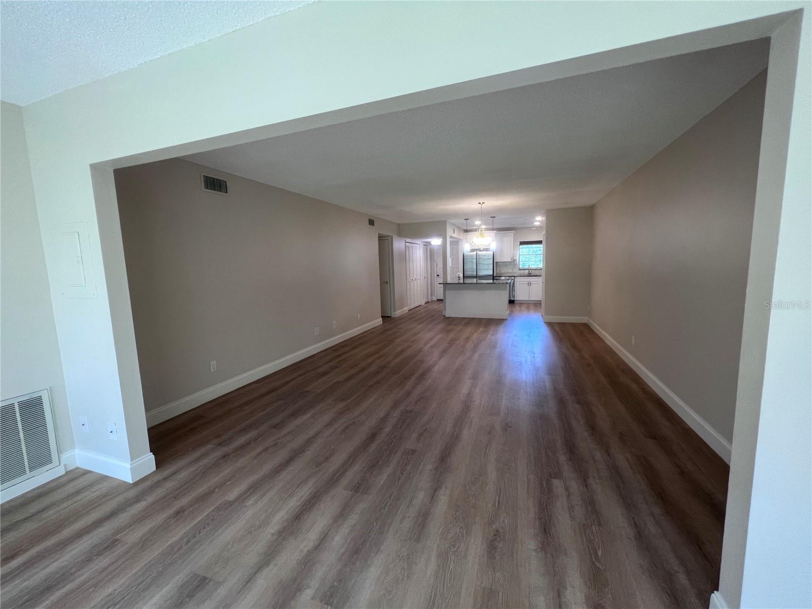 Image 16 of 26 For 2287 Philippine Drive 43