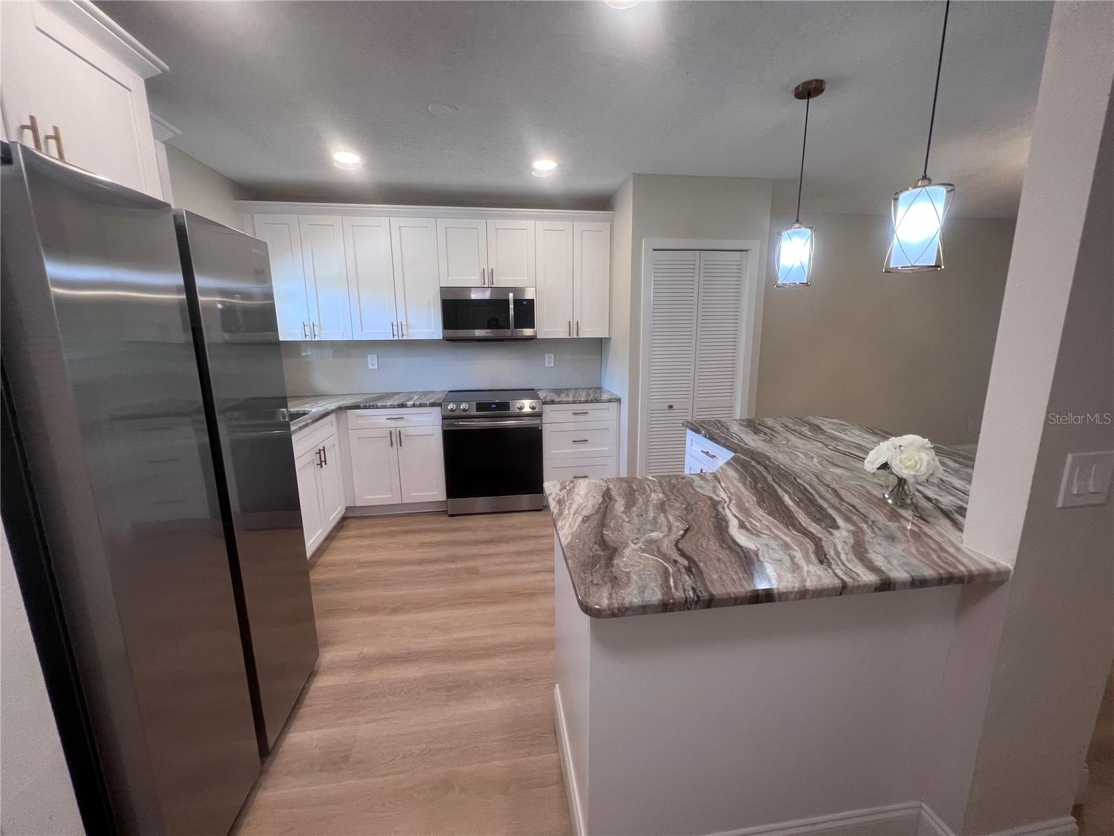 Image 8 of 26 For 2287 Philippine Drive 43