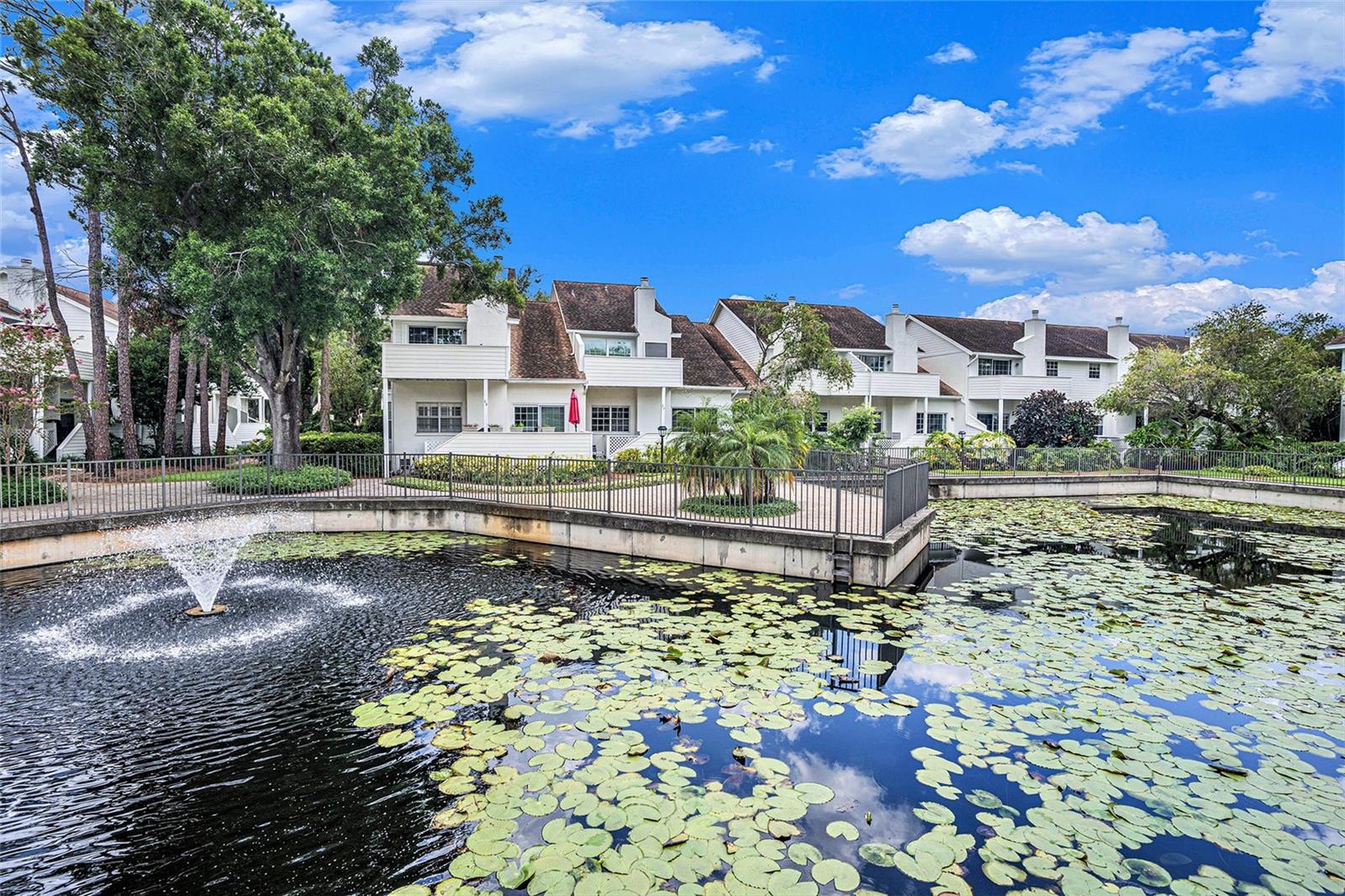 Image 23 of 29 For 5203 Bayshore Boulevard 11