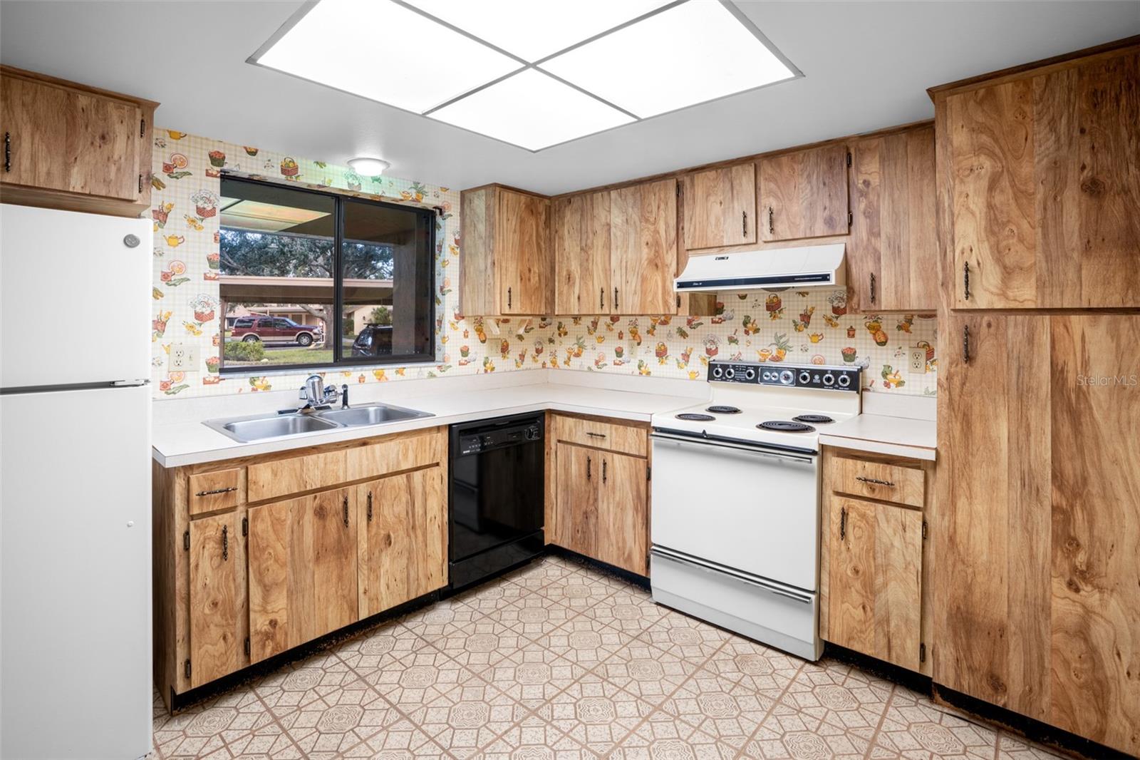 Image 13 of 31 For 2549 Oakleaf Lane 36c