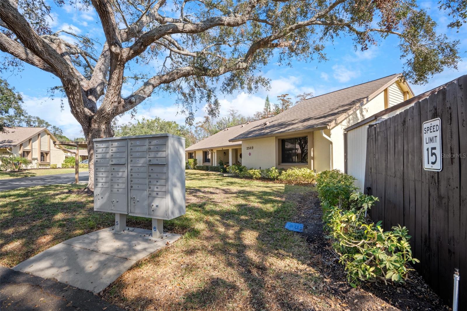 Image 4 of 31 For 2549 Oakleaf Lane 36c
