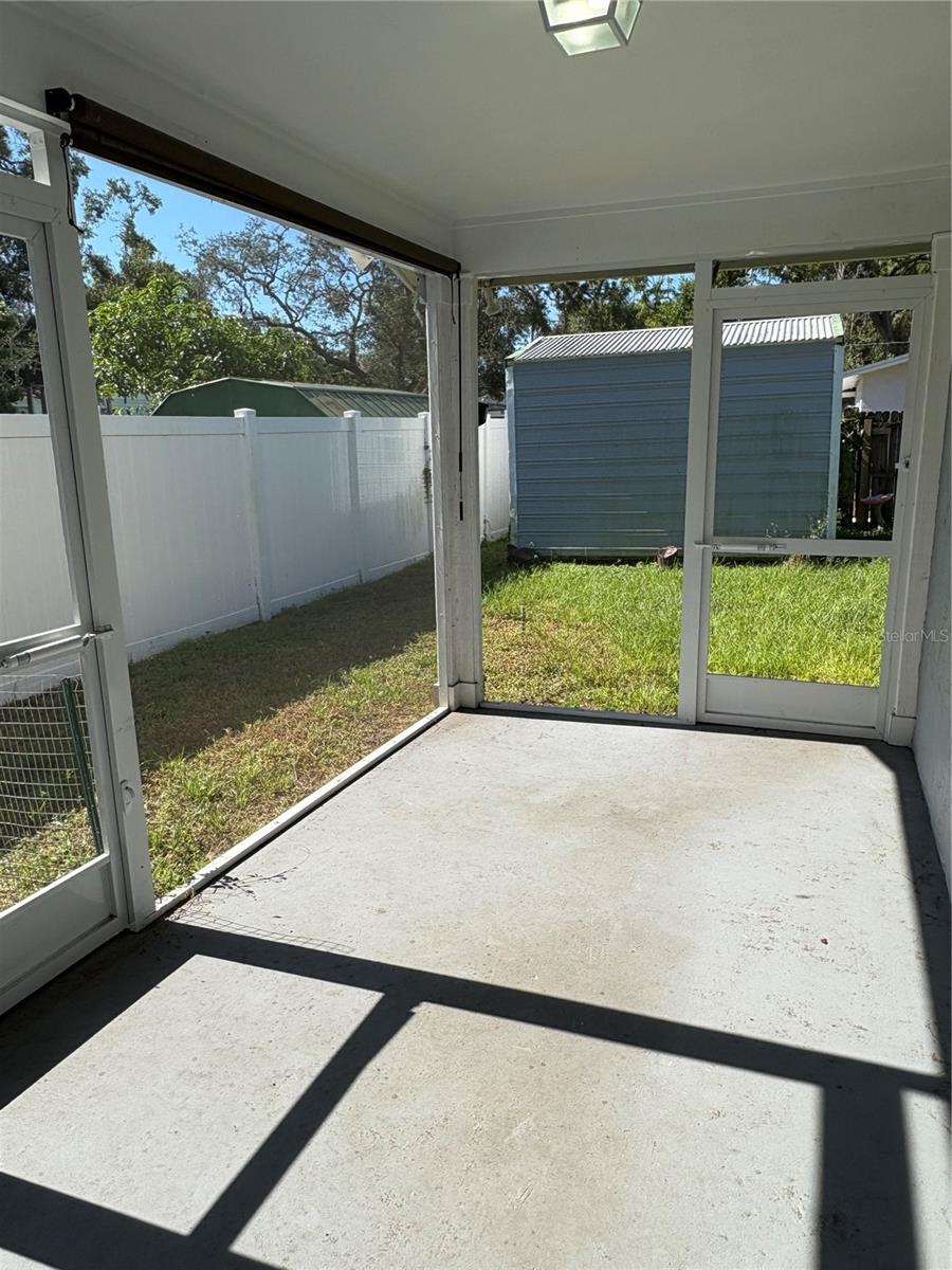 Image 10 of 14 For 7412 Manhattan Drive