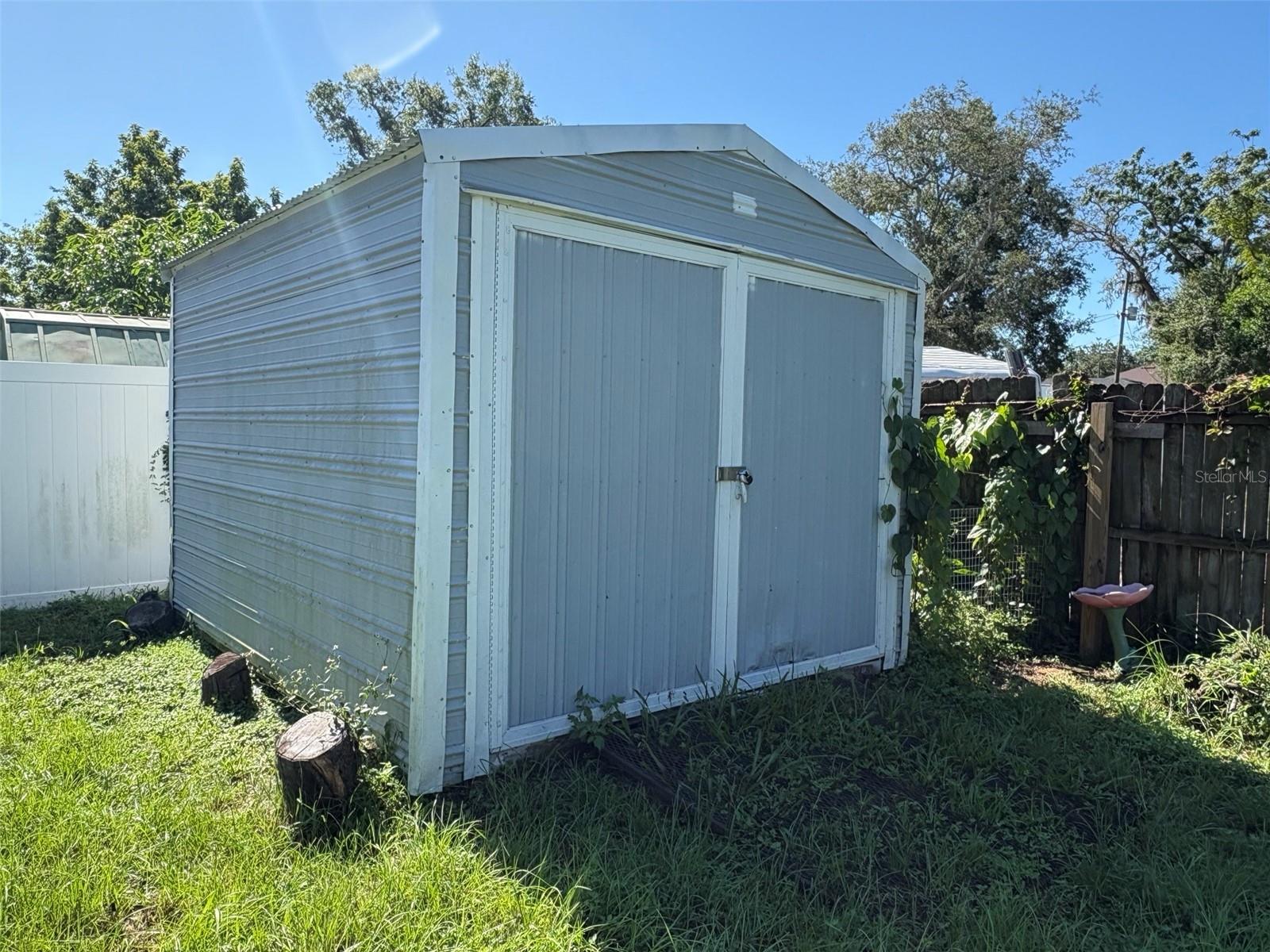 Image 12 of 14 For 7412 Manhattan Drive