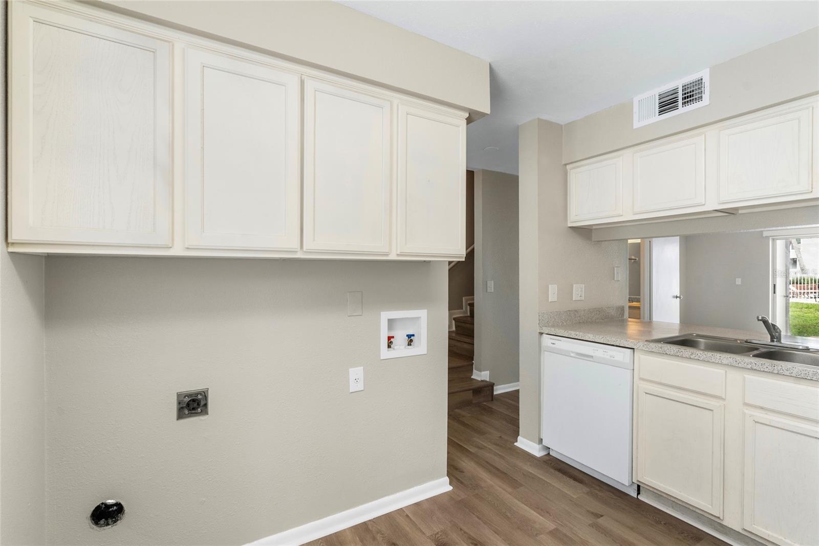 Image 13 of 32 For 5172 Sunridge Palms Drive 0000