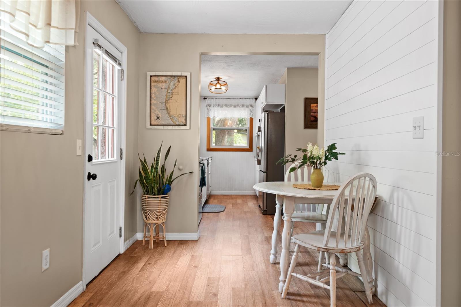 Image 5 of 34 For 508 5th Avenue Ne