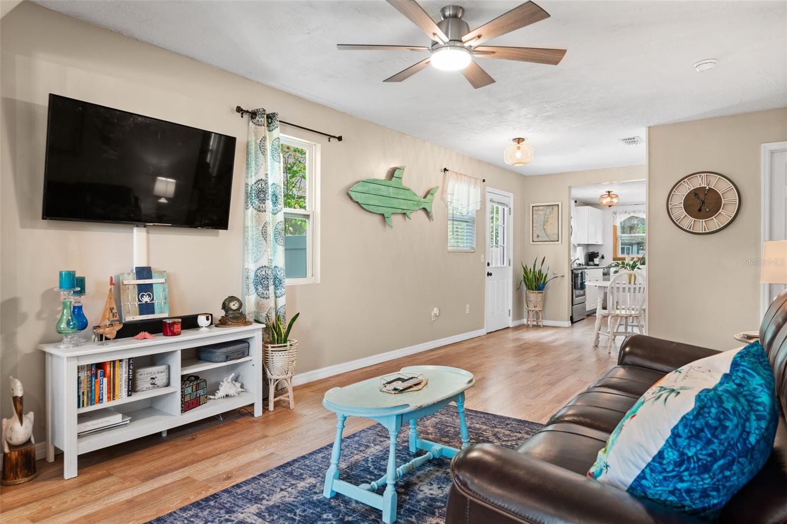Image 8 of 34 For 508 5th Avenue Ne