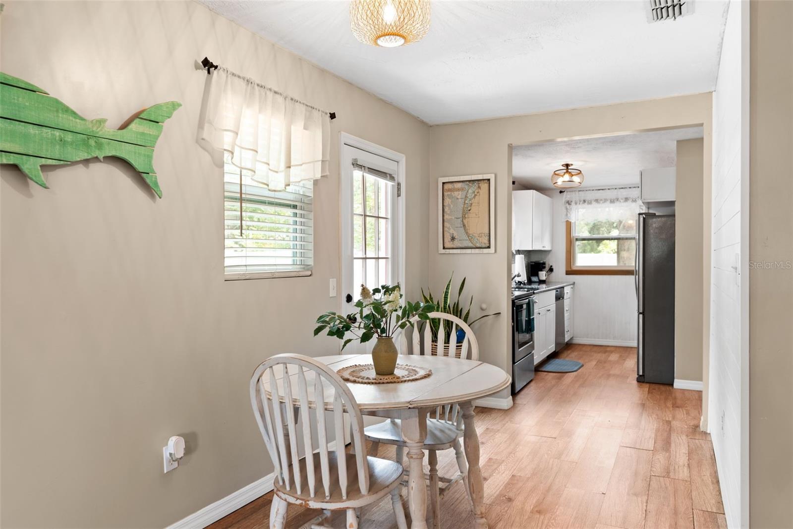 Image 9 of 34 For 508 5th Avenue Ne