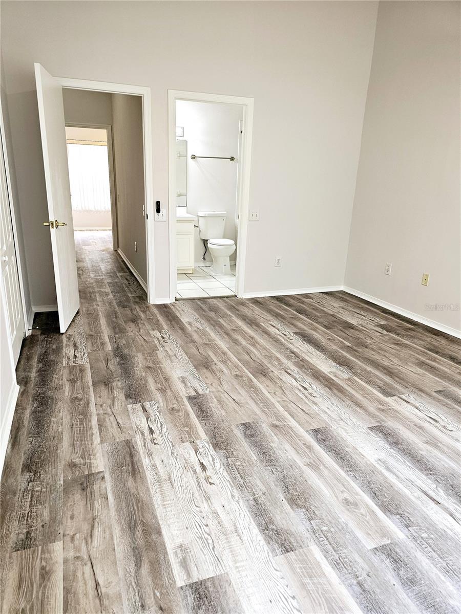 Image 20 of 24 For 2252 Lake Woodberry Circle