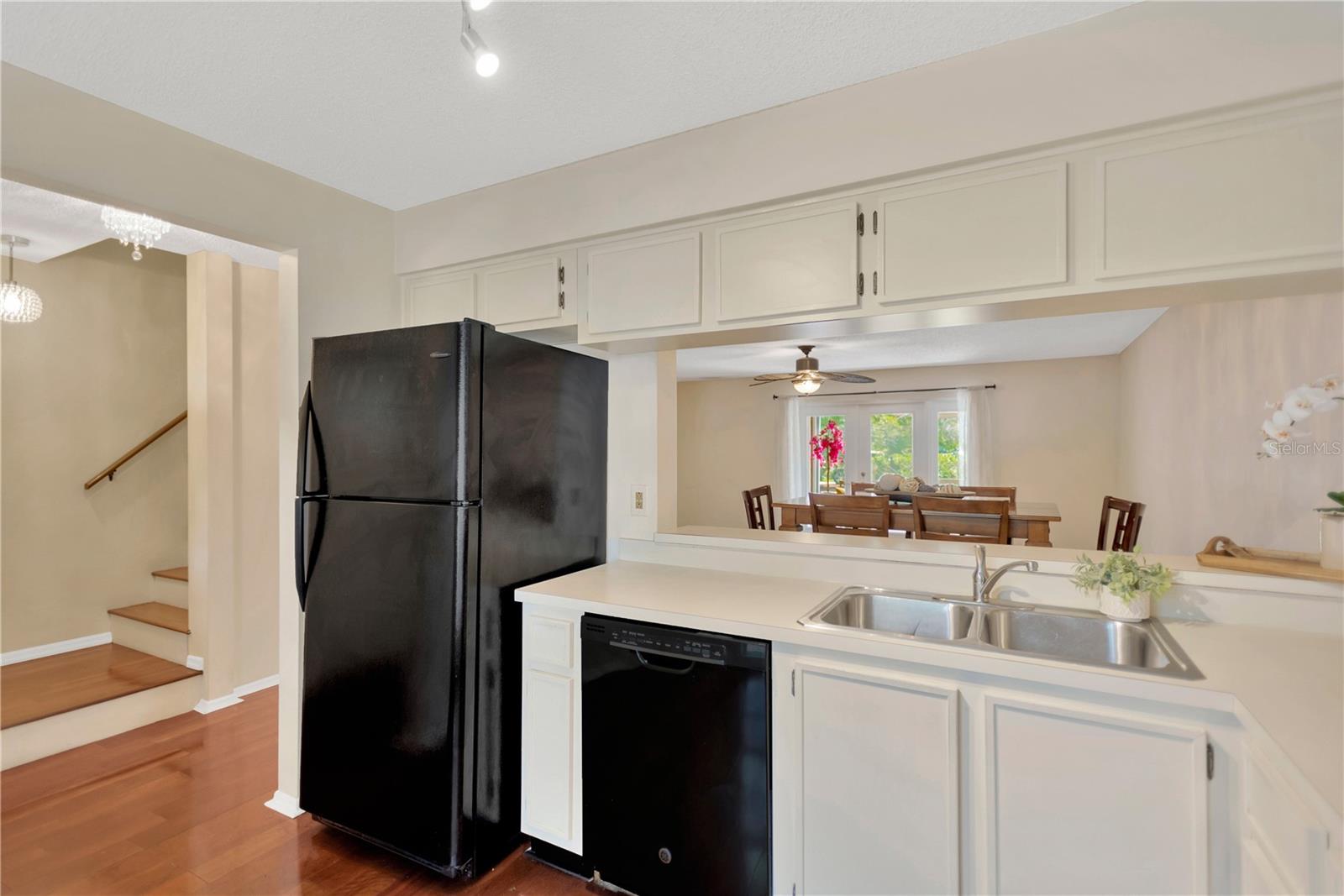 Image 6 of 27 For 605 Chippenham Boulevard