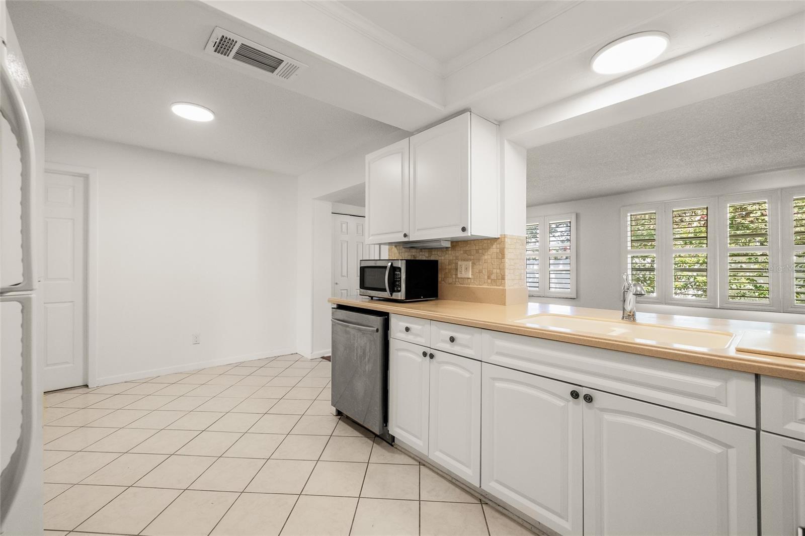 Image 14 of 44 For 9460 45th Way N