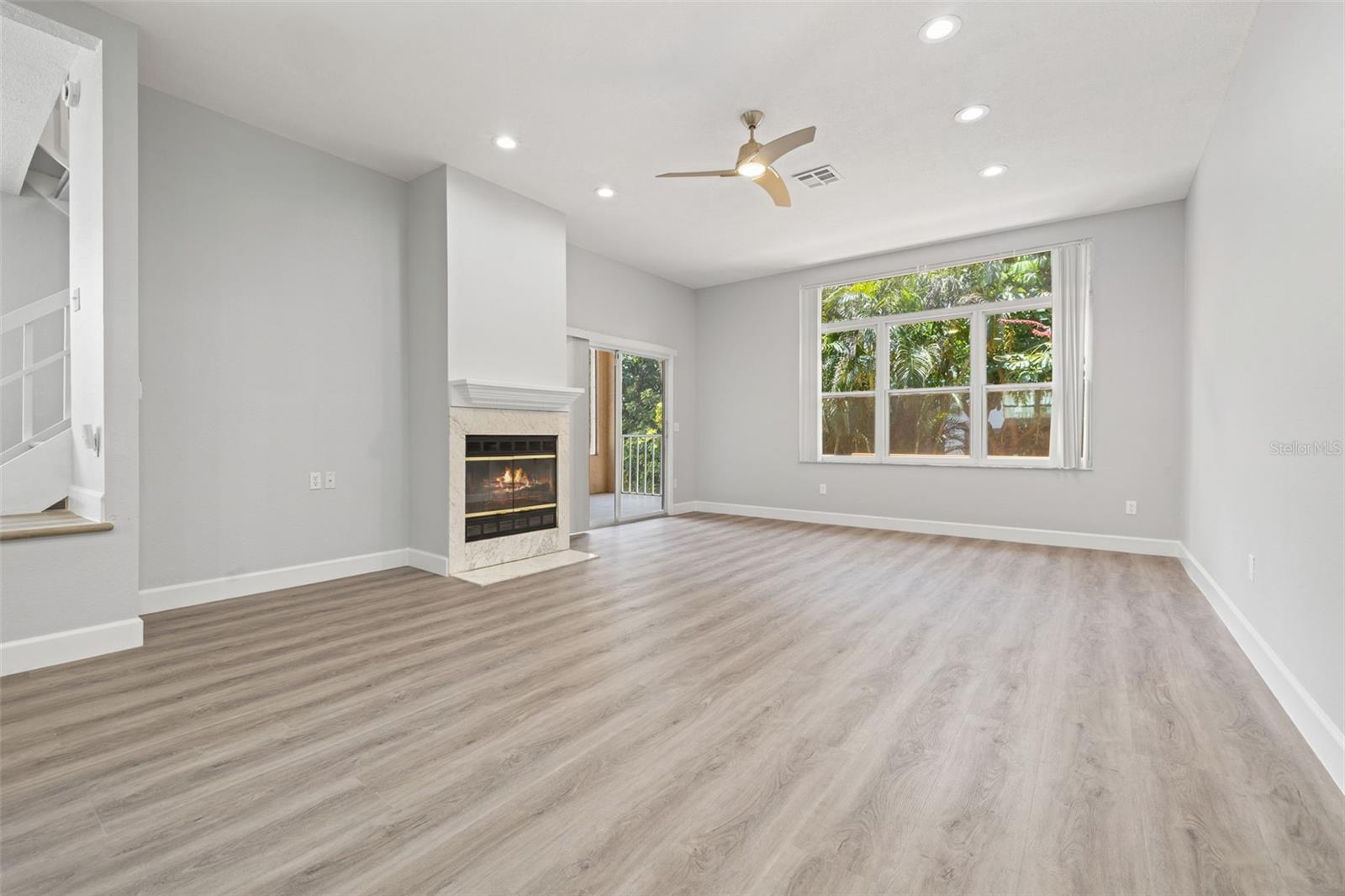 Image 17 of 58 For 487 Pinellas Bayway S 201