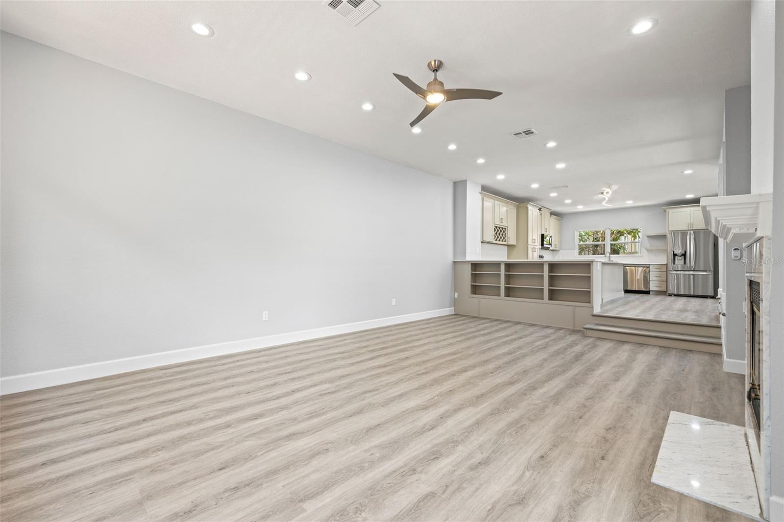 Image 18 of 58 For 487 Pinellas Bayway S 201