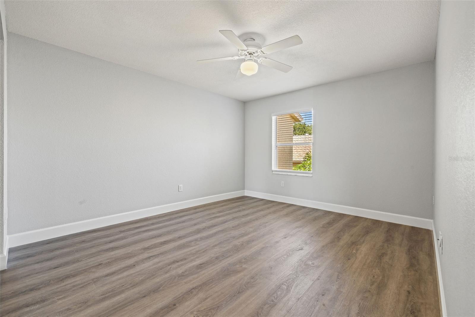 Image 35 of 58 For 487 Pinellas Bayway S 201
