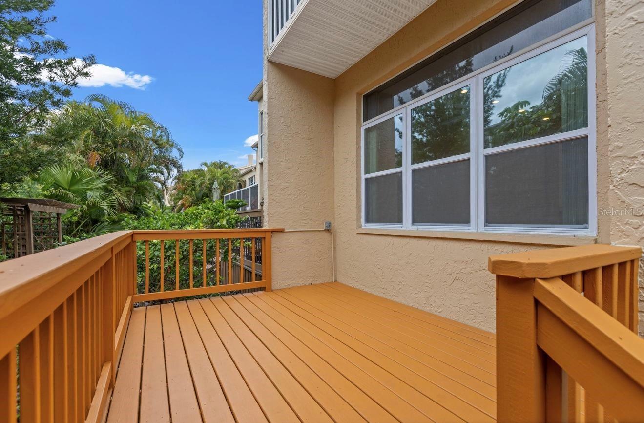Image 39 of 58 For 487 Pinellas Bayway S 201