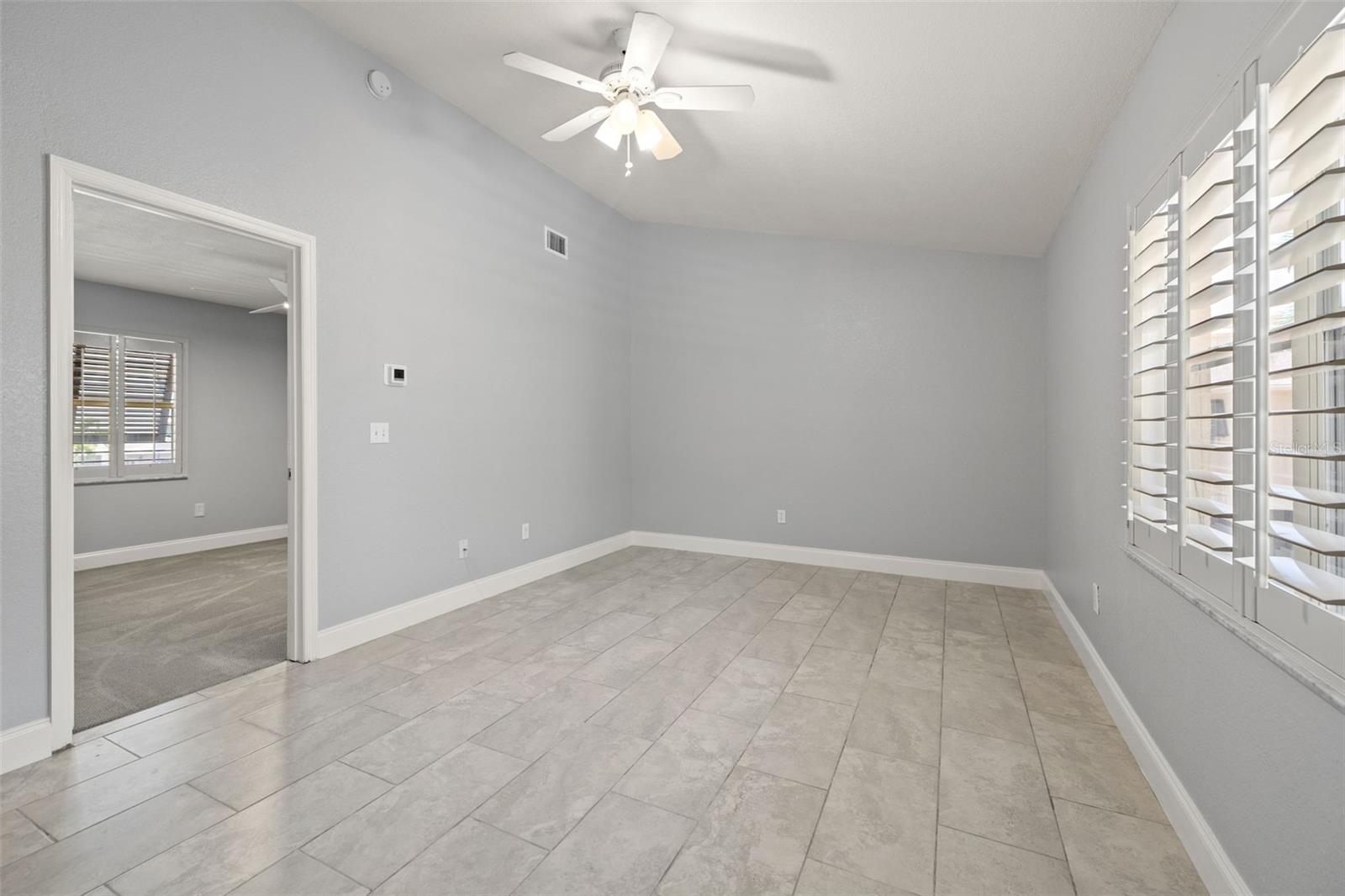 Image 44 of 58 For 487 Pinellas Bayway S 201