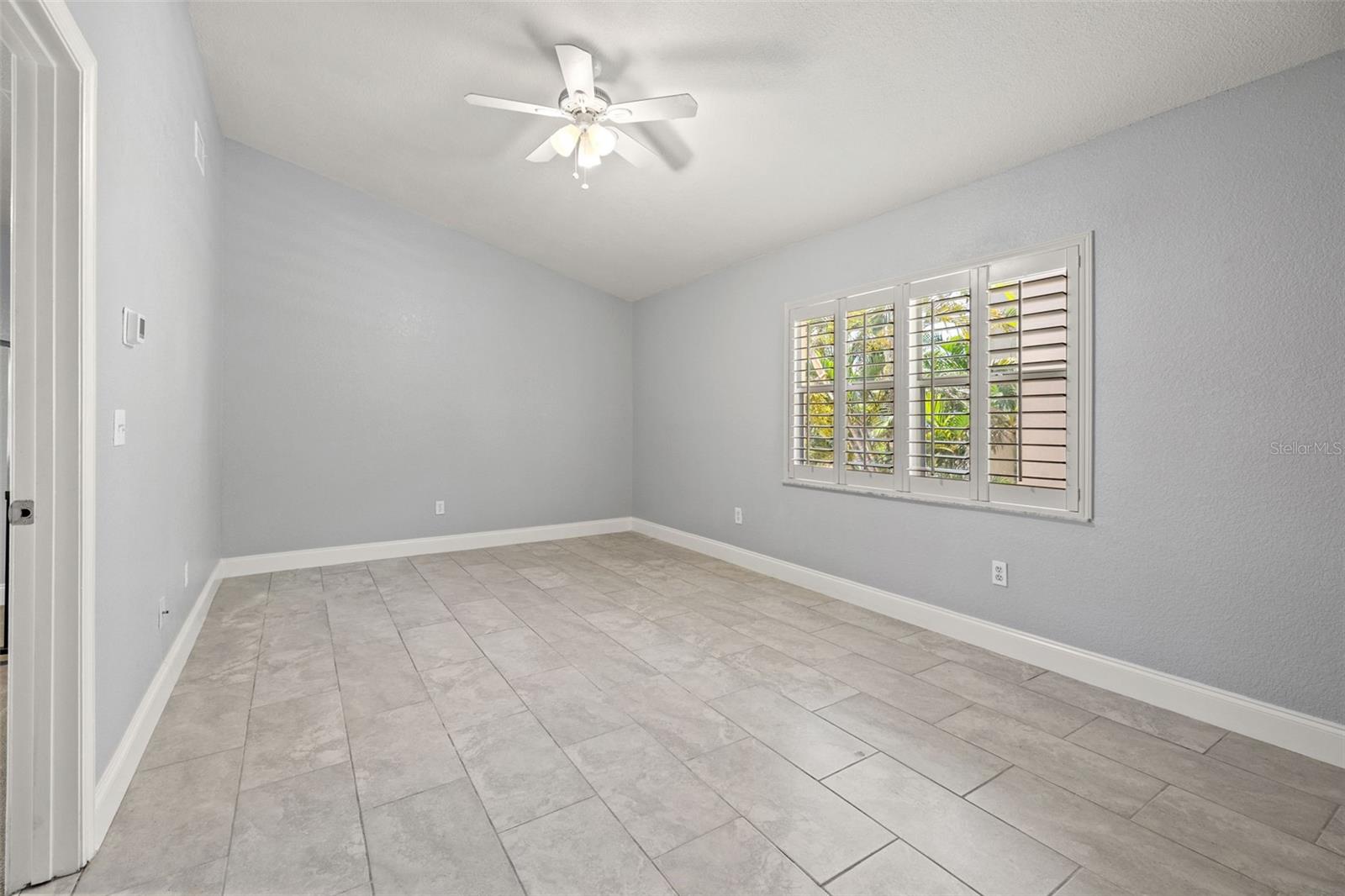 Image 45 of 58 For 487 Pinellas Bayway S 201