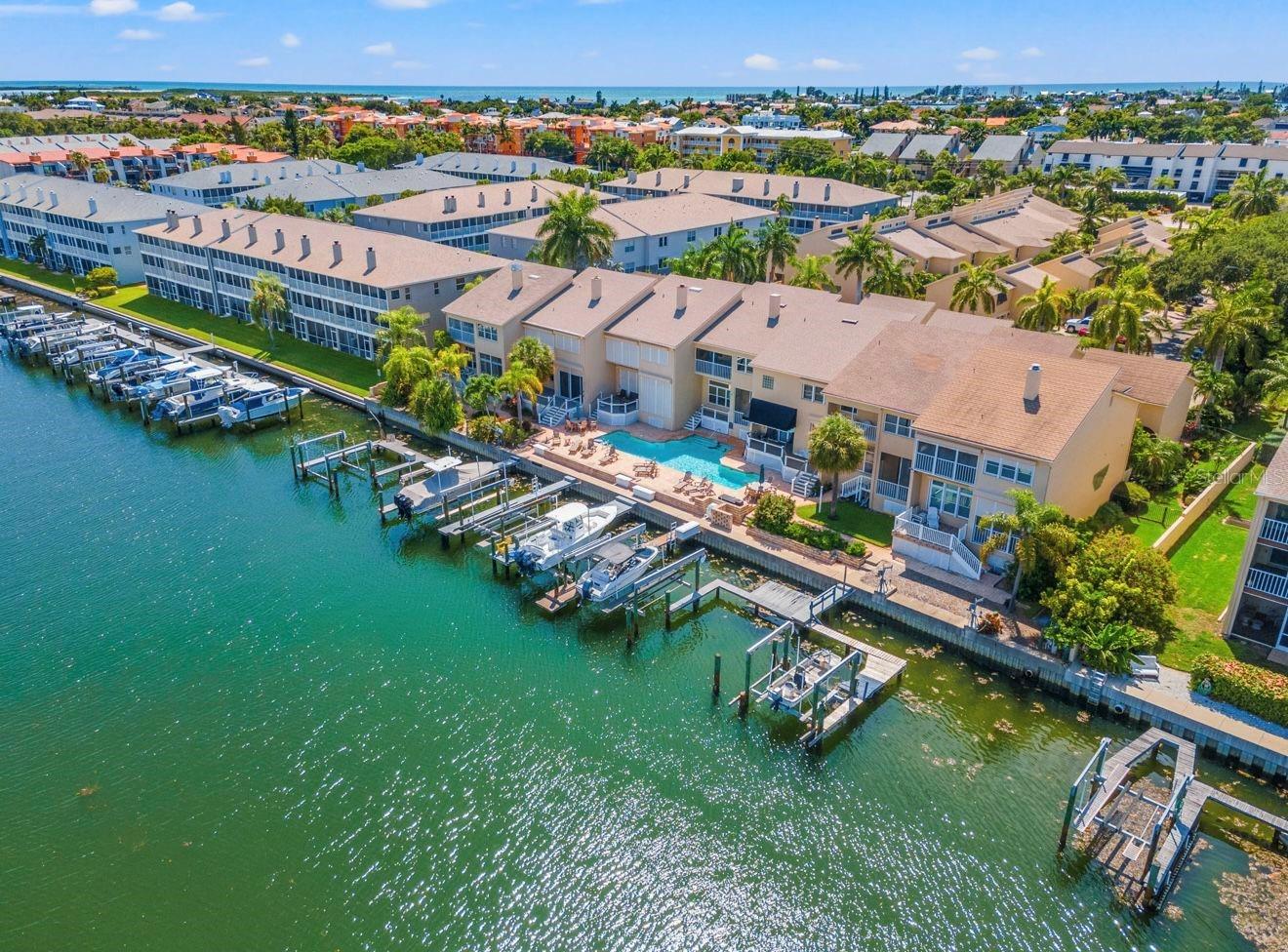 Image 53 of 58 For 487 Pinellas Bayway S 201