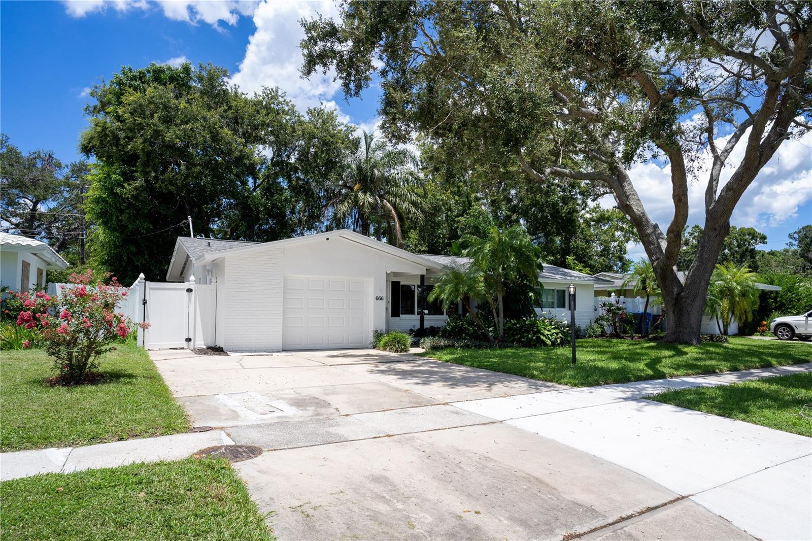 Image 2 of 37 For 666 Brookfield Drive