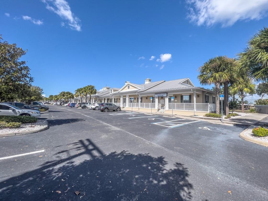 Image 3 of 8 For 411 Apollo Beach Boulevard 900