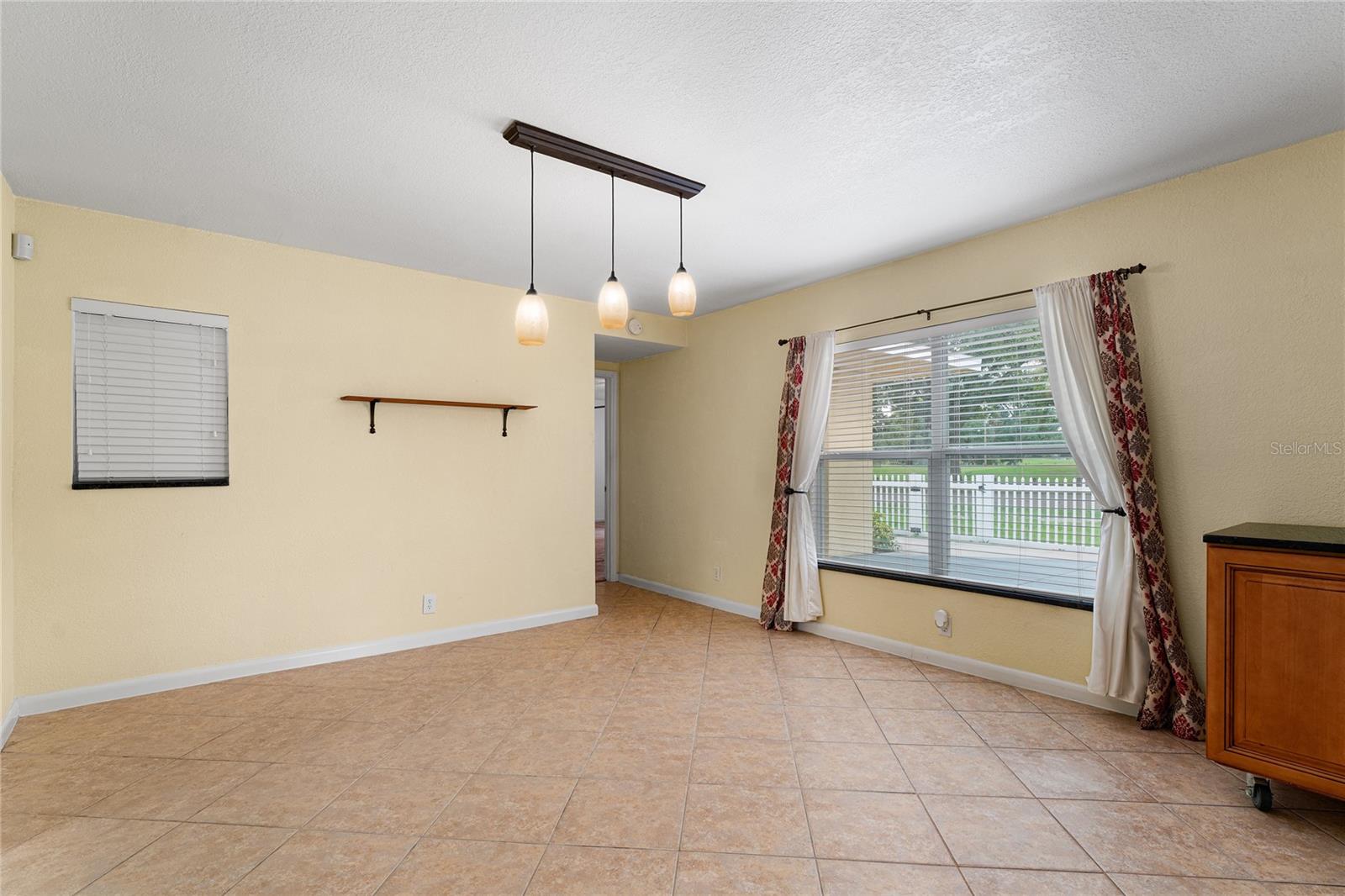 Image 17 of 54 For 10908 Elbow Drive