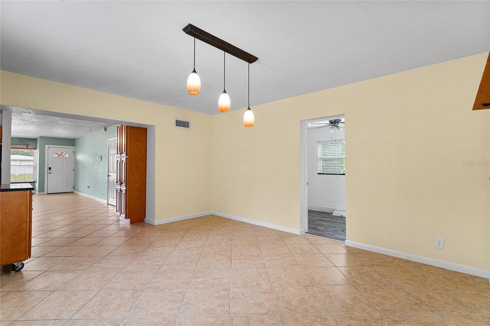Image 18 of 54 For 10908 Elbow Drive
