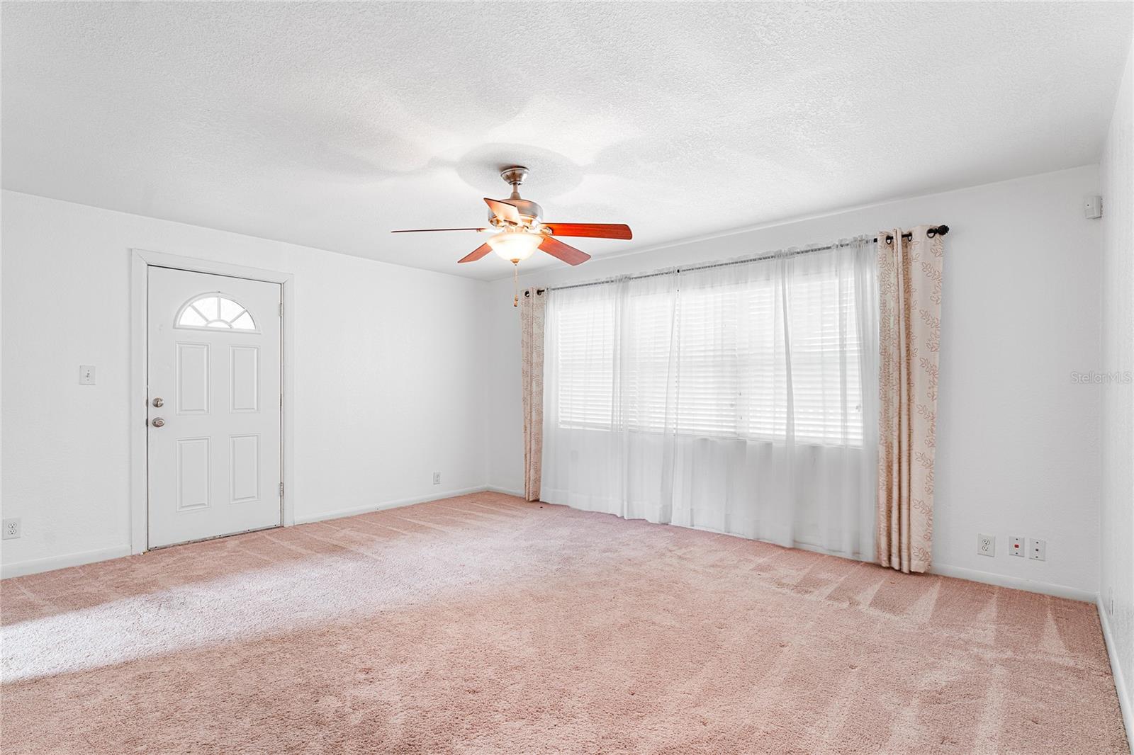Image 22 of 54 For 10908 Elbow Drive