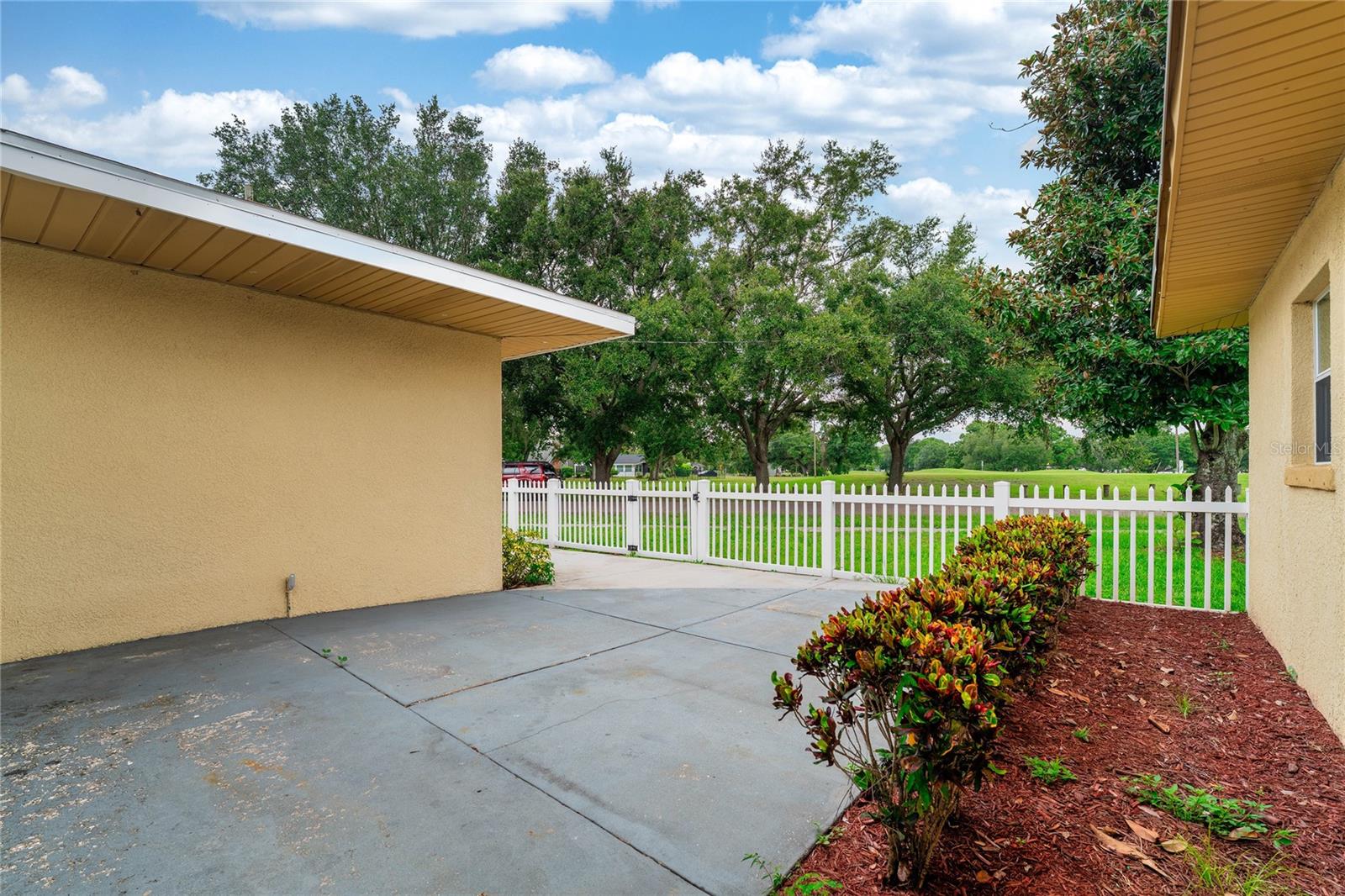 Image 43 of 54 For 10908 Elbow Drive