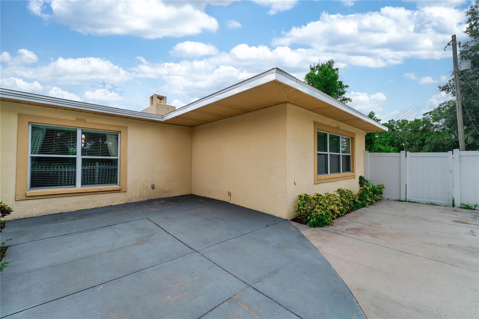 Image 44 of 54 For 10908 Elbow Drive