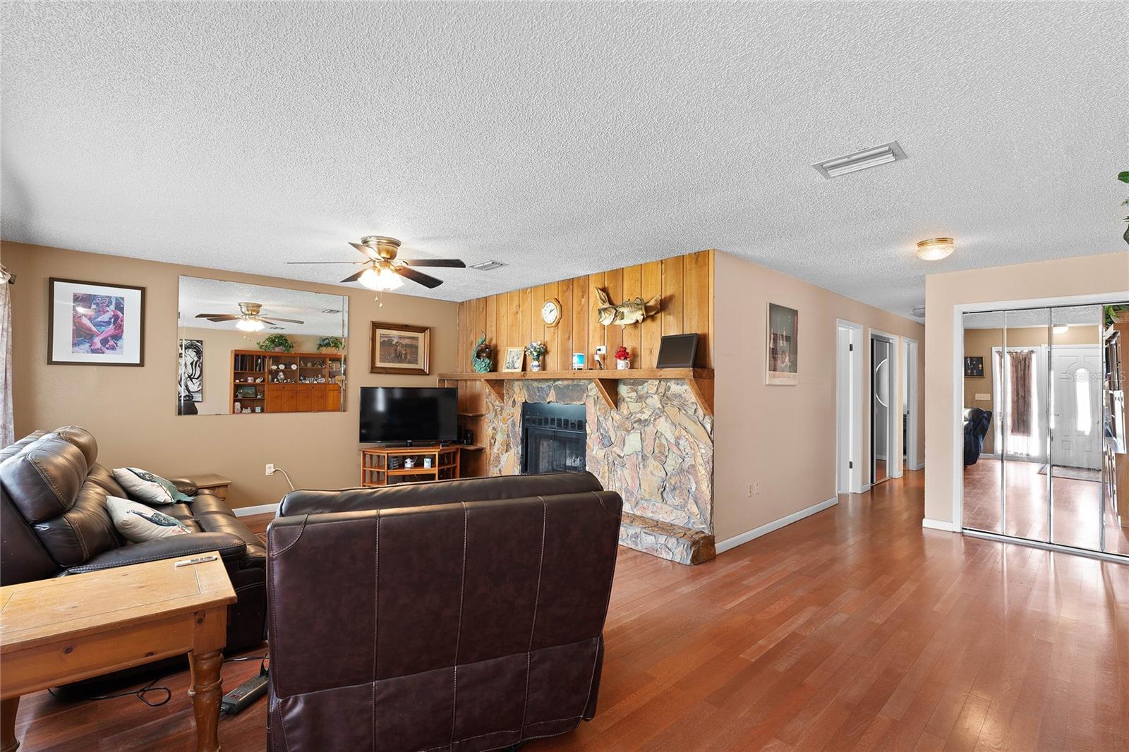 Image 6 of 30 For 7523 Blossom Avenue