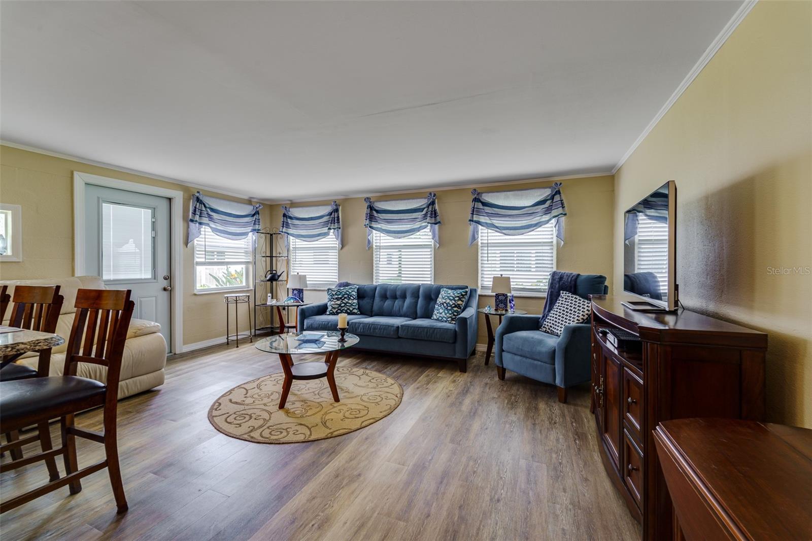 Image 21 of 45 For 4435 95th Avenue N