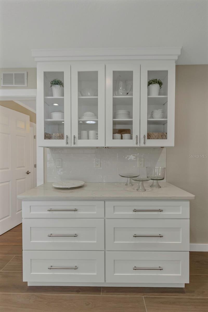 Image 15 of 79 For 2801 Miriam Street S