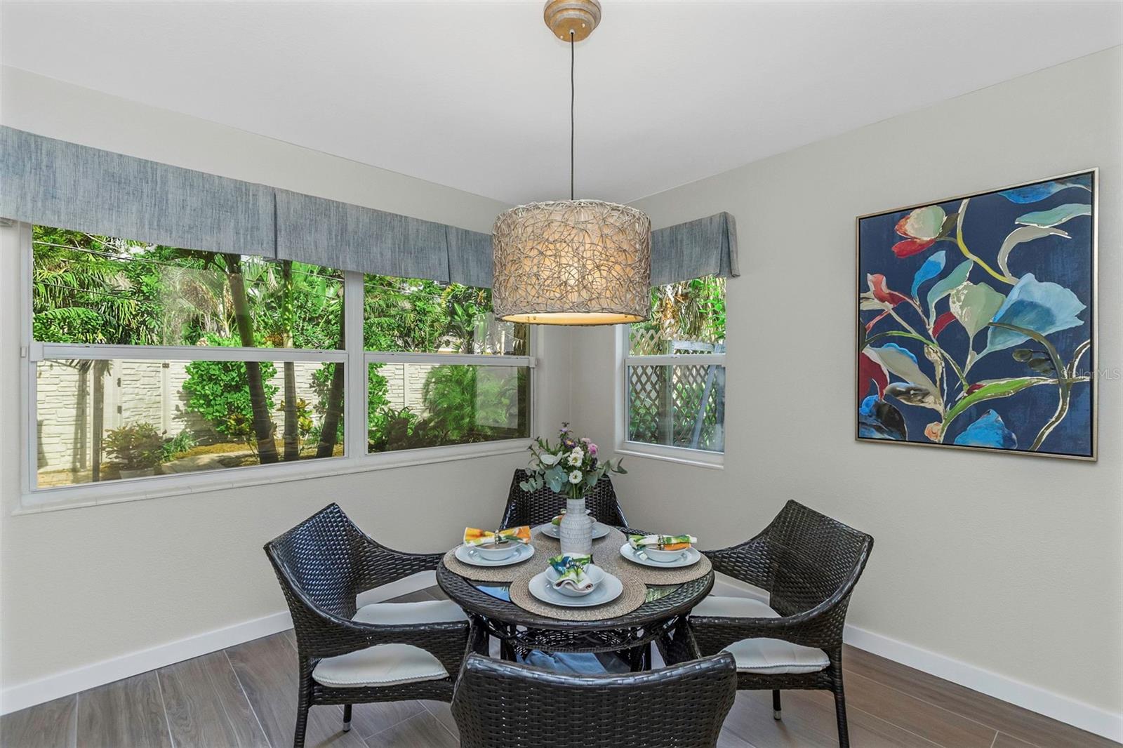 Image 26 of 79 For 2801 Miriam Street S