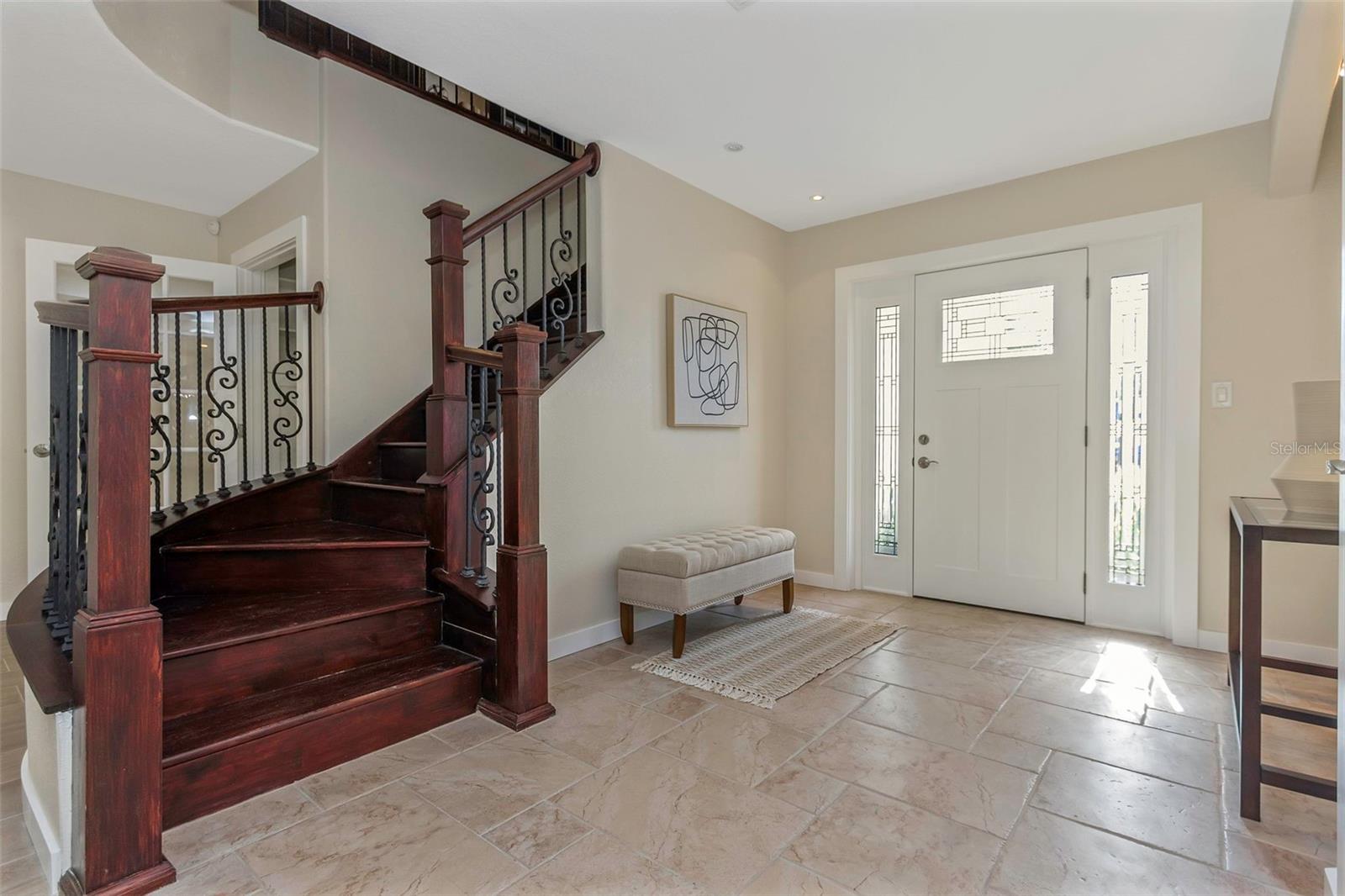 Image 3 of 79 For 2801 Miriam Street S