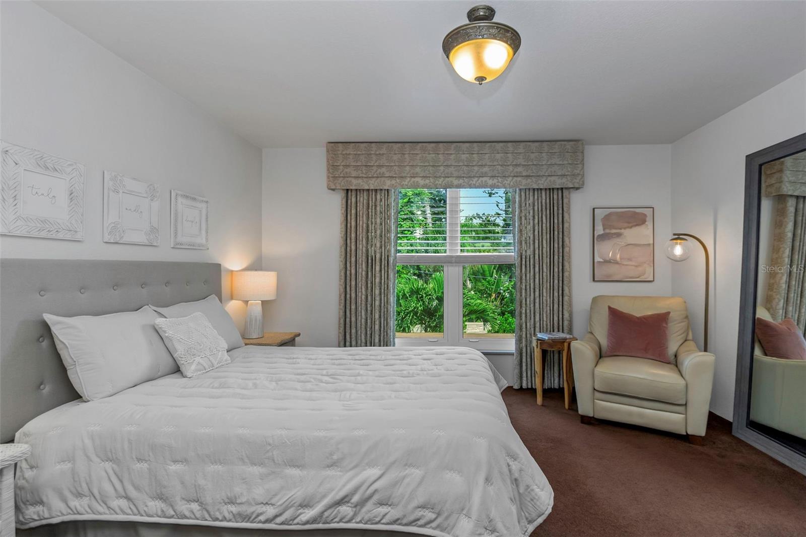 Image 38 of 79 For 2801 Miriam Street S