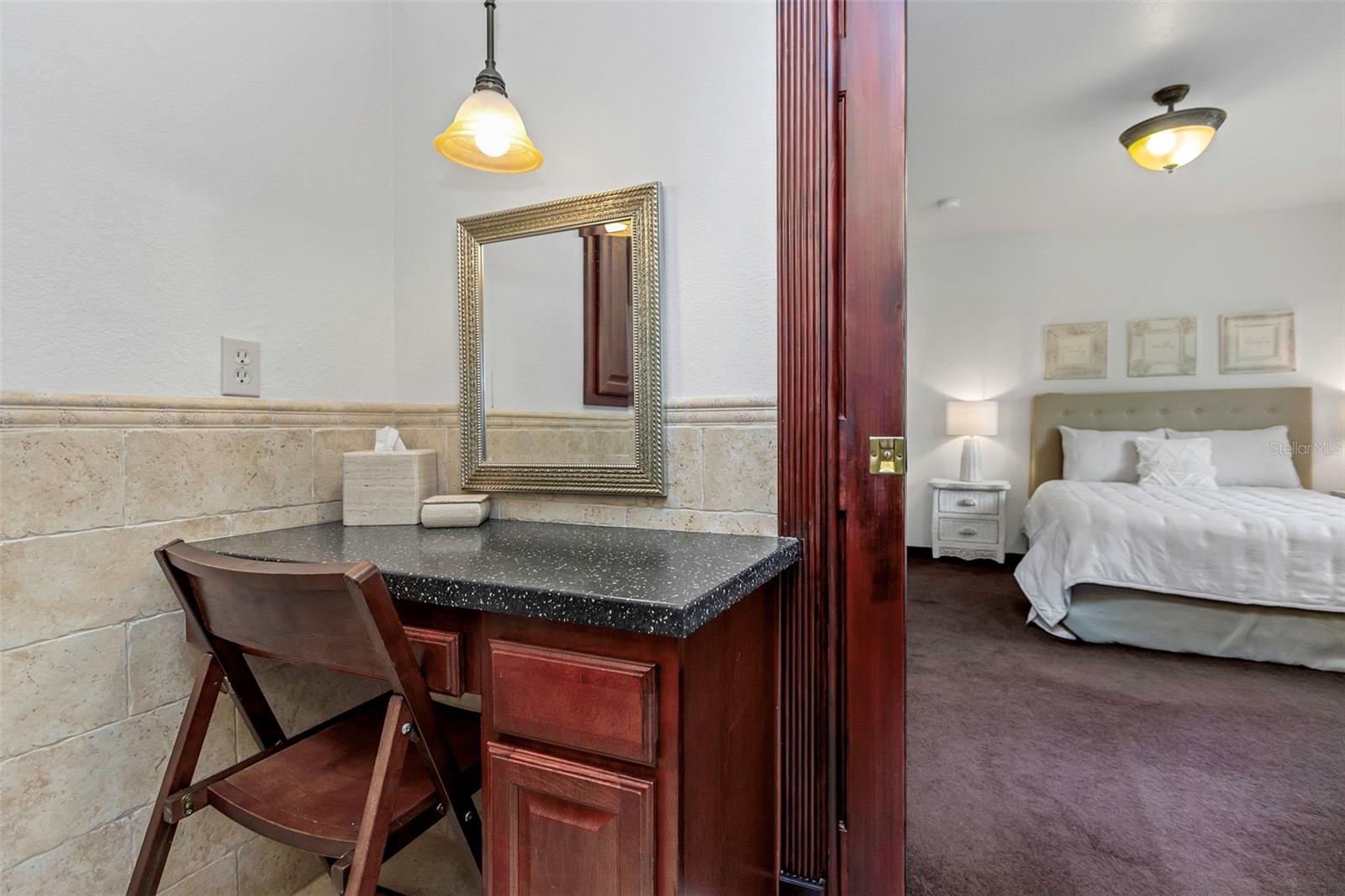 Image 43 of 79 For 2801 Miriam Street S