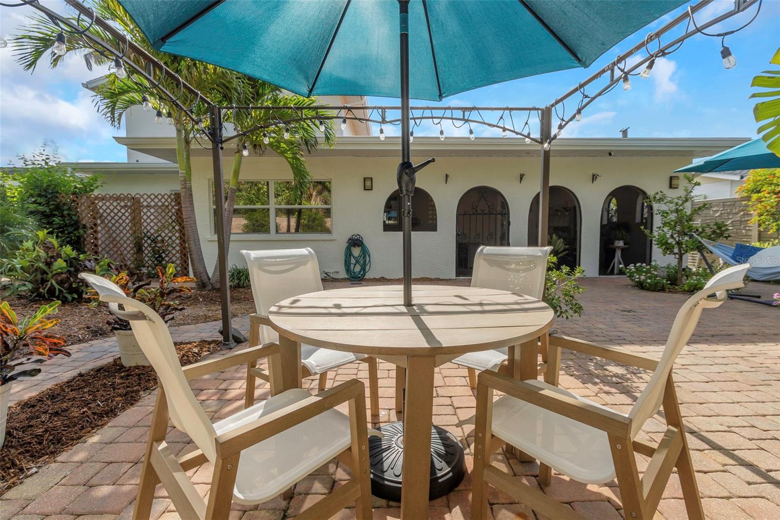 Image 68 of 79 For 2801 Miriam Street S