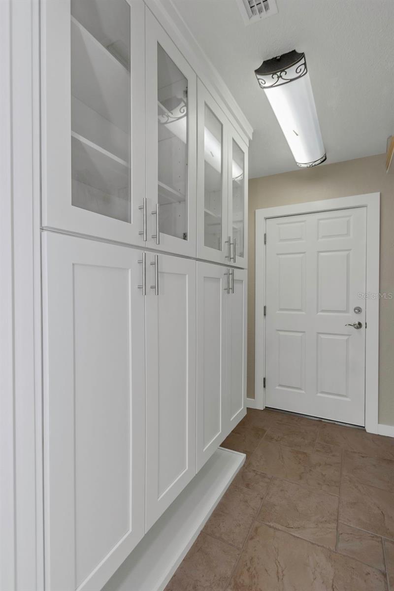 Image 75 of 79 For 2801 Miriam Street S