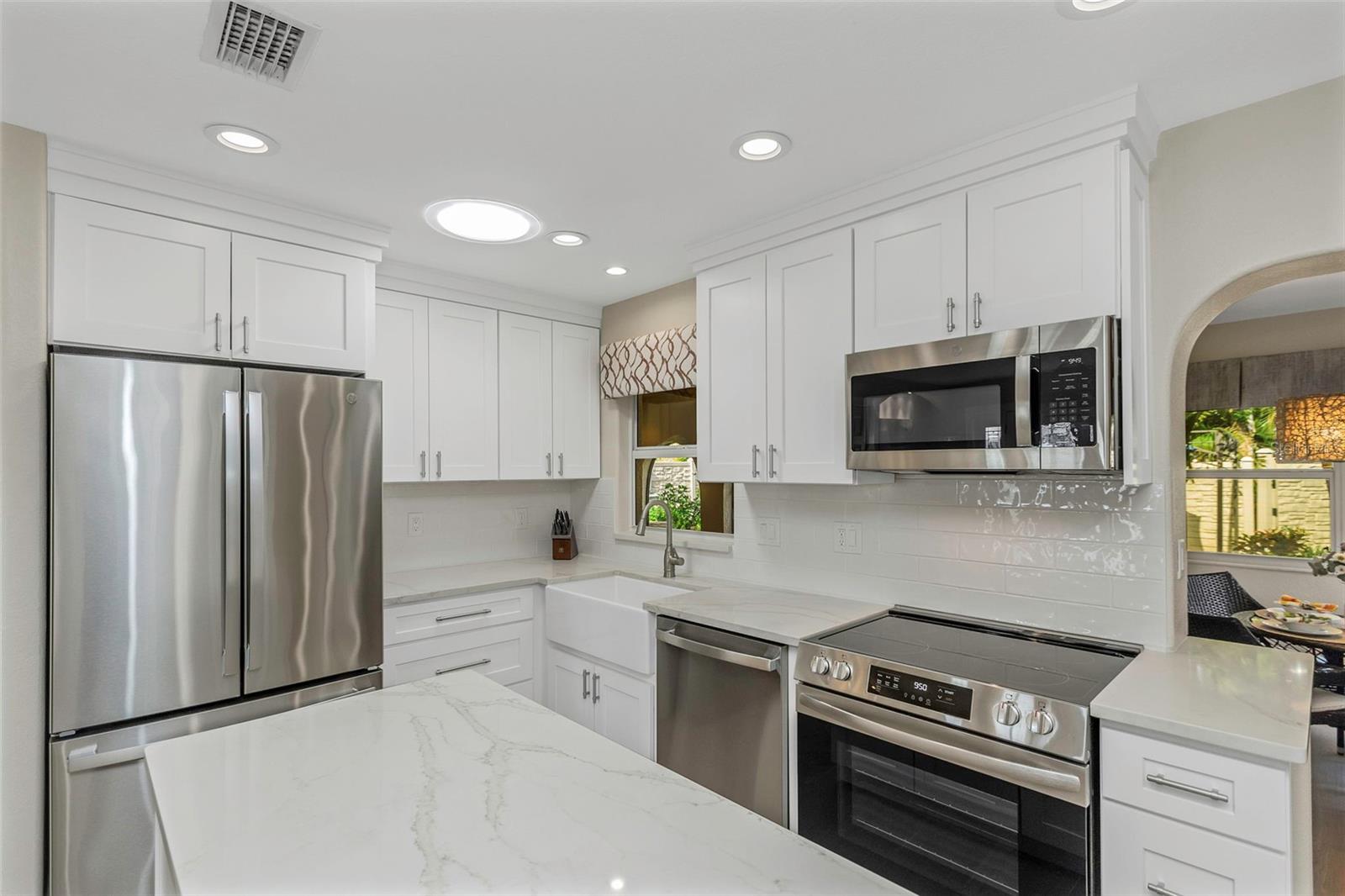 Image 9 of 79 For 2801 Miriam Street S