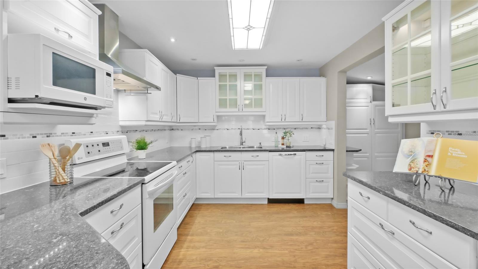 Image 11 of 58 For 1521 60th Street S