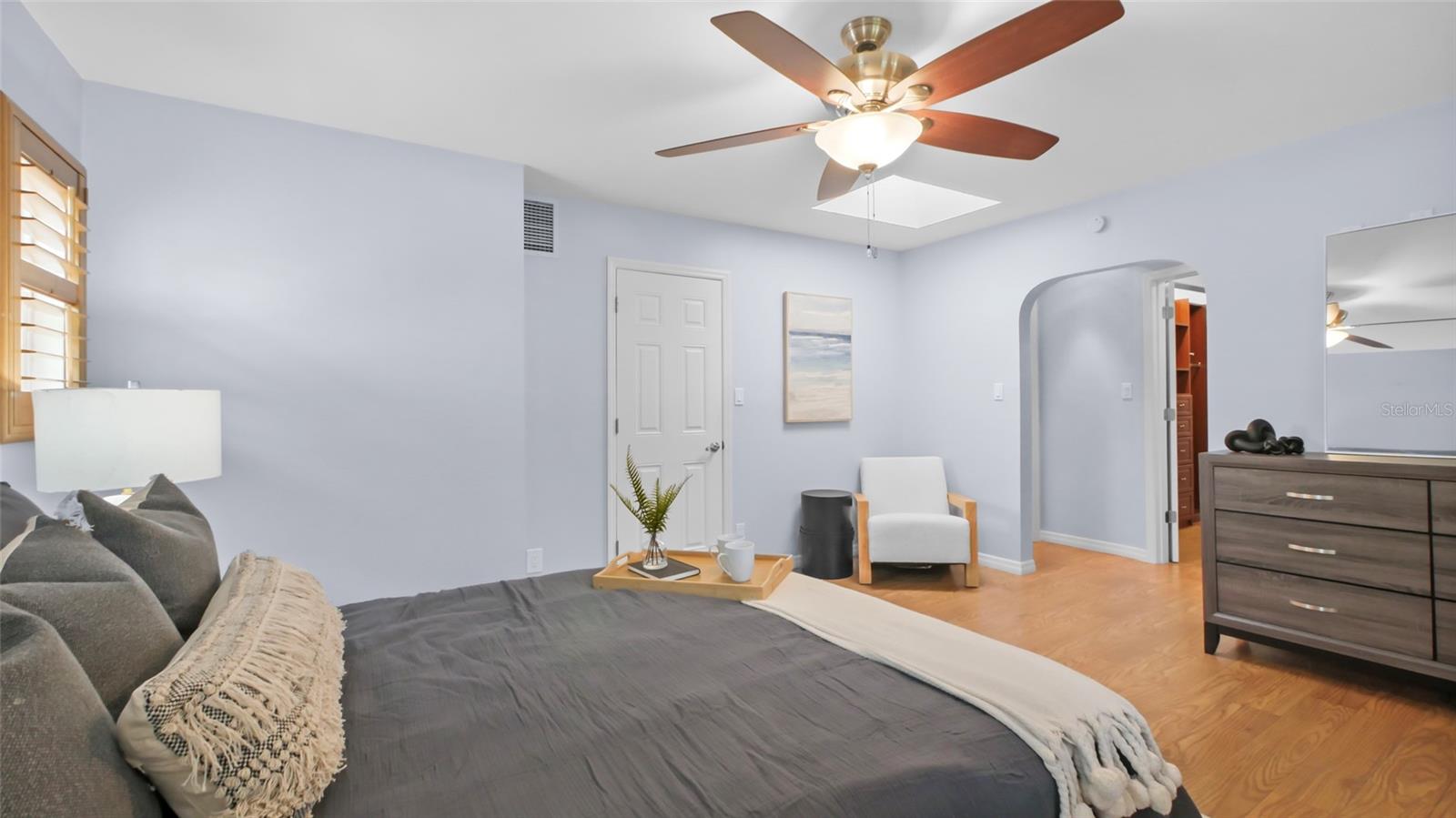 Image 17 of 58 For 1521 60th Street S