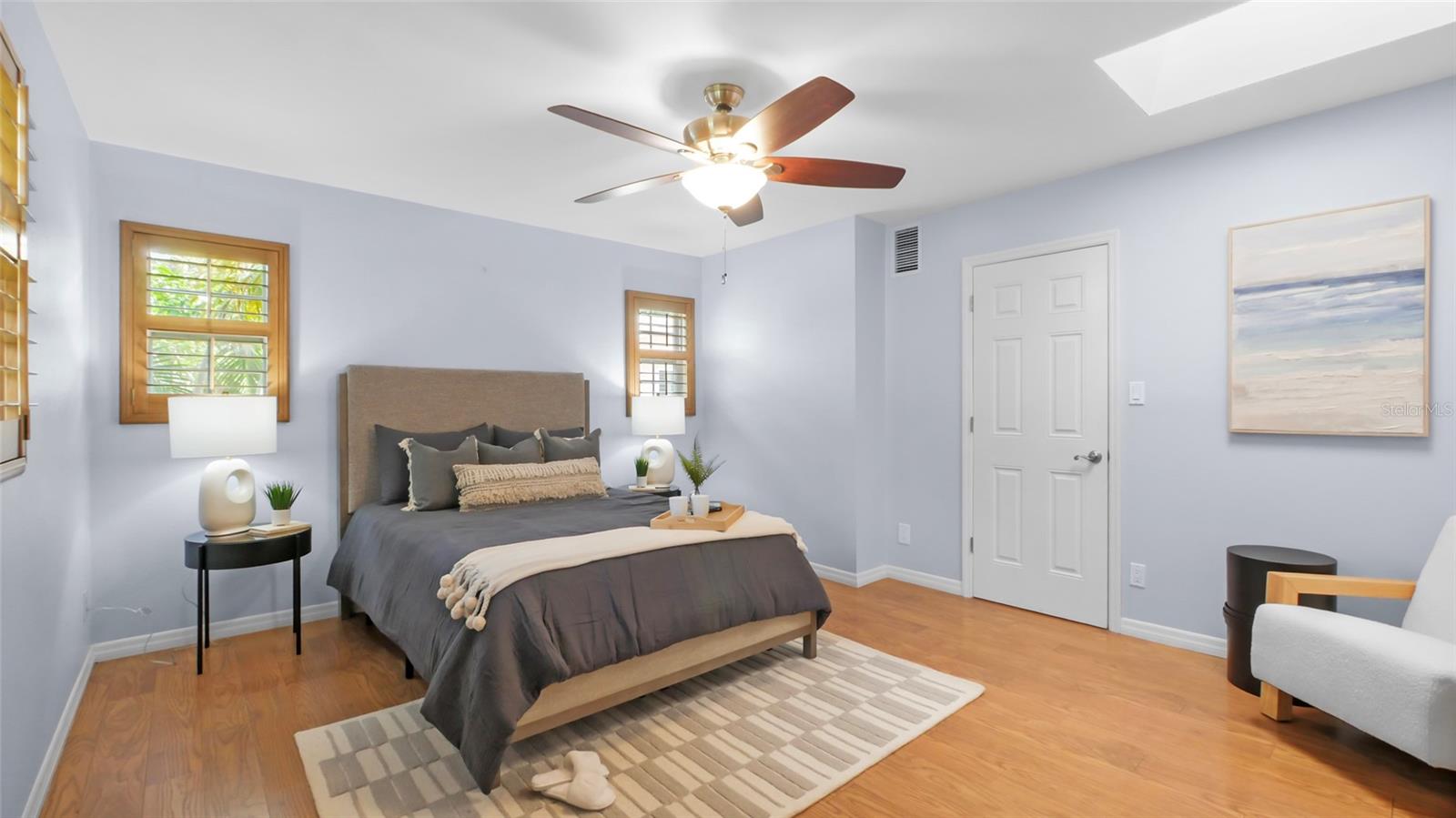 Image 4 of 58 For 1521 60th Street S