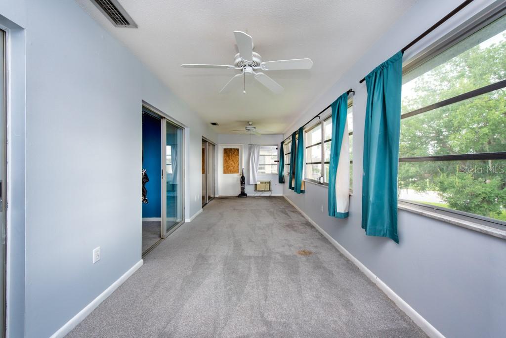 Image 17 of 27 For 4826 Marine Parkway 204