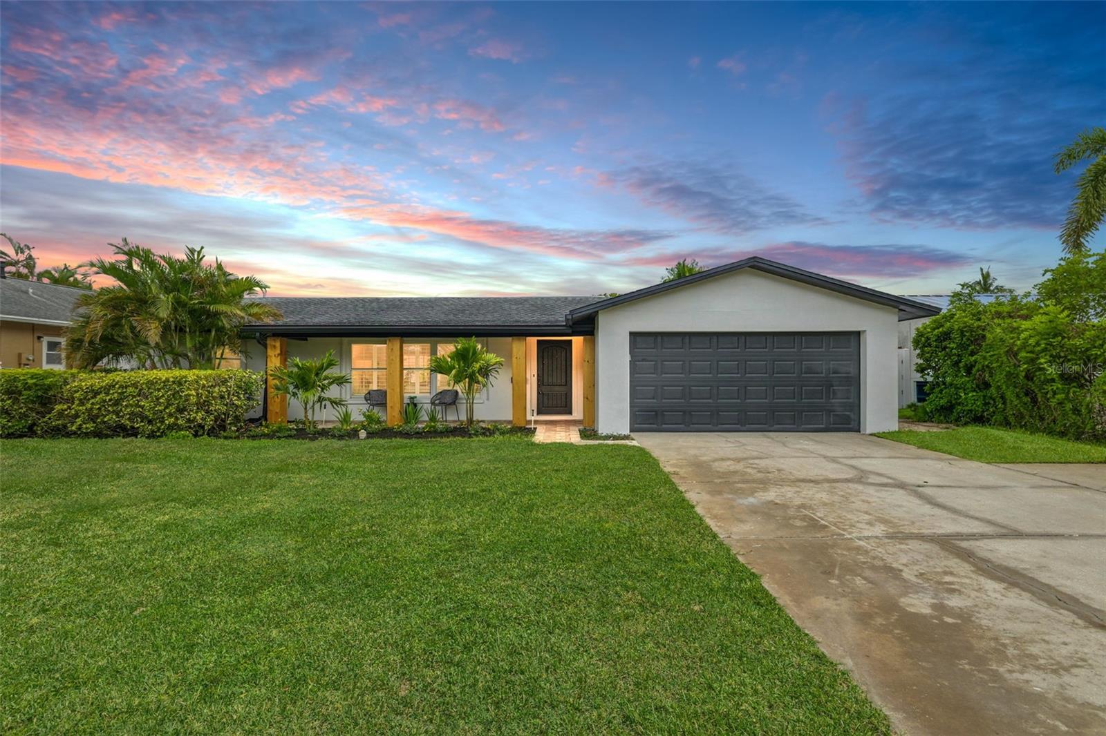 Details for 1474 54th Avenue Ne, ST PETERSBURG, FL 33703